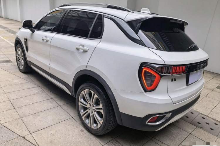 Used Lynk & Co 01 2019 2.0T Two-Wheel-Drive Pro Version China VI Standard Exterior 4