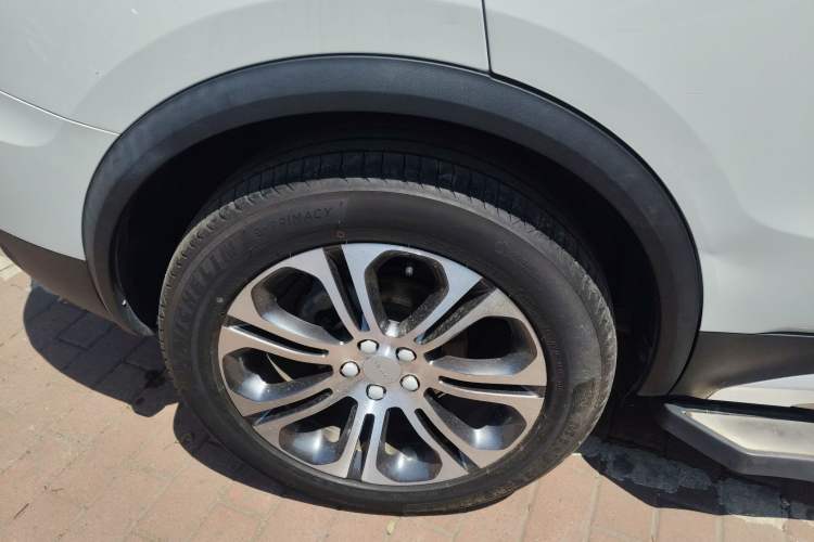 Used Lynk & Co 01 2019 2.0T Two-Wheel-Drive Pro Version China VI Standard Exterior 5