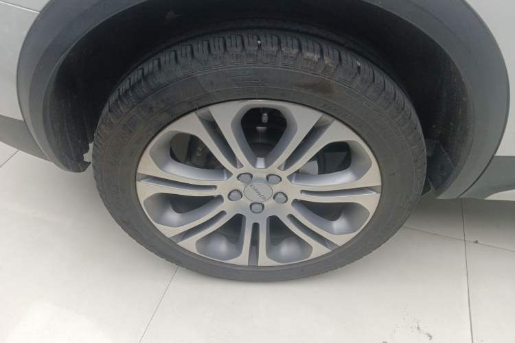 Used Lynk & Co 01 2019 2.0T Two-Wheel-Drive Pro Version China VI Standard Exterior 5