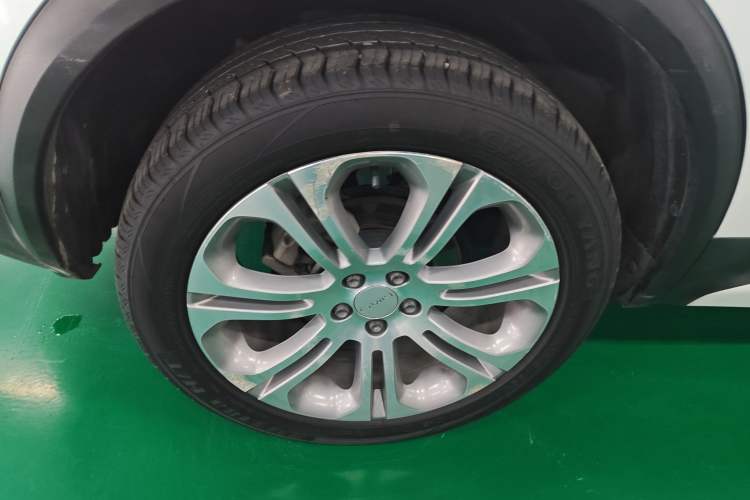 Used Lynk & Co 01 2019 2.0T Two-Wheel-Drive Pro Version China VI Standard Exterior 8