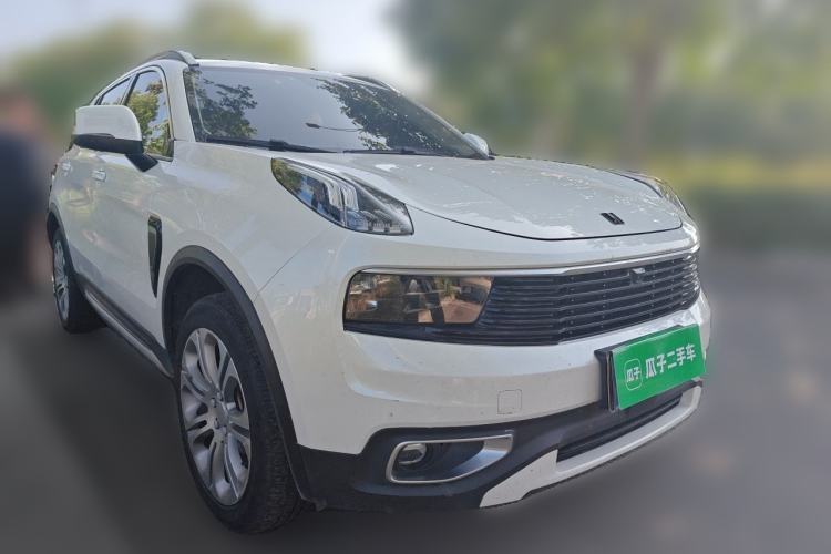 Used Lynk & Co 01 2019 2.0T Two-Wheel-Drive Pro Version China VI Standard Front Right 45 Deg
