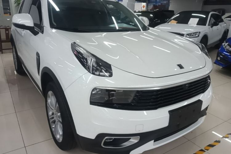 Used Lynk & Co 01 2019 2.0T Two-Wheel-Drive Pro Version China VI Standard Front Right 45 Deg