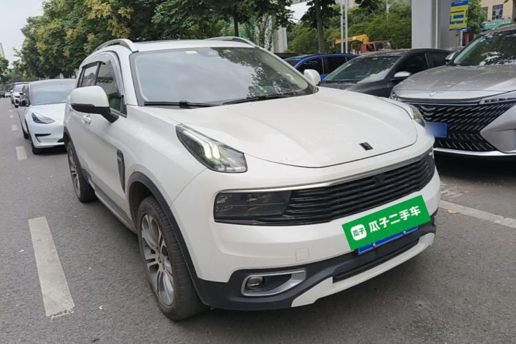 Used Lynk & Co 01 2019 2.0T Two-Wheel-Drive Pro Version China VI Standard Front Right 45 Deg