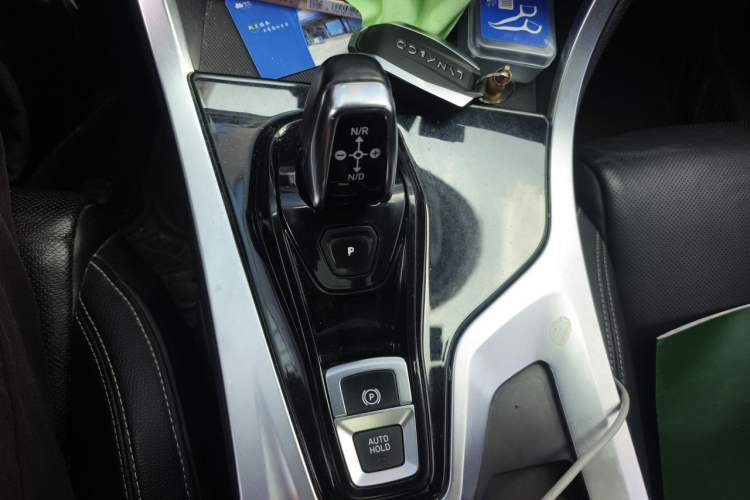 Used Lynk & Co 01 2019 2.0T Two-Wheel-Drive Pro Version China V Standard Gear Lever