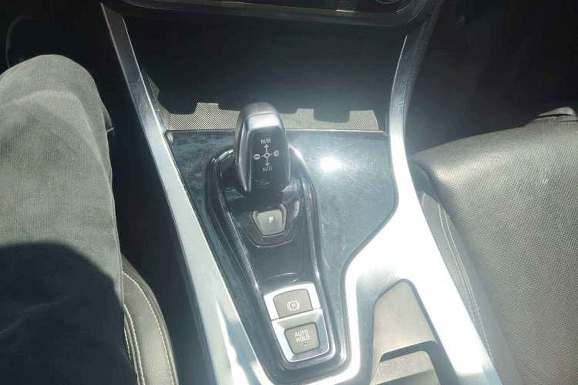 Used Lynk & Co 01 2019 2.0T Two-Wheel-Drive Pro Version China VI Standard Gear Lever