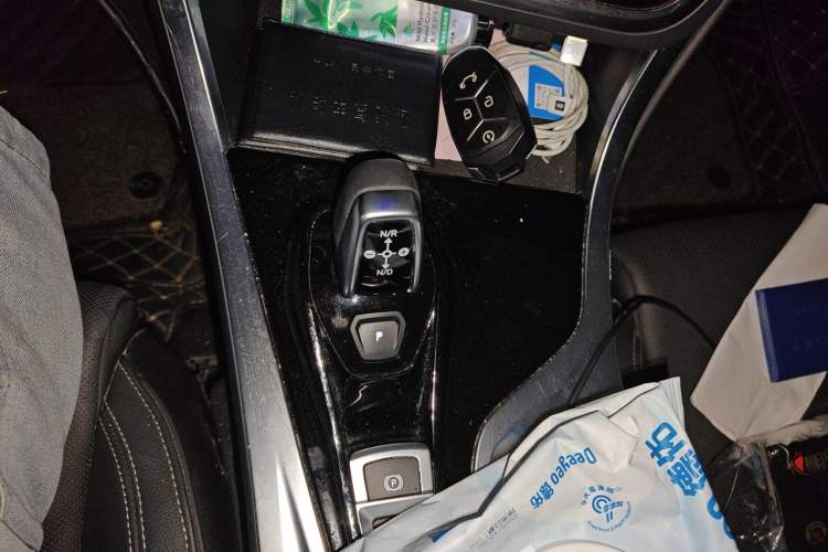 Used Lynk & Co 01 2019 2.0T Two-Wheel-Drive Pro Version China V Standard Gear Lever