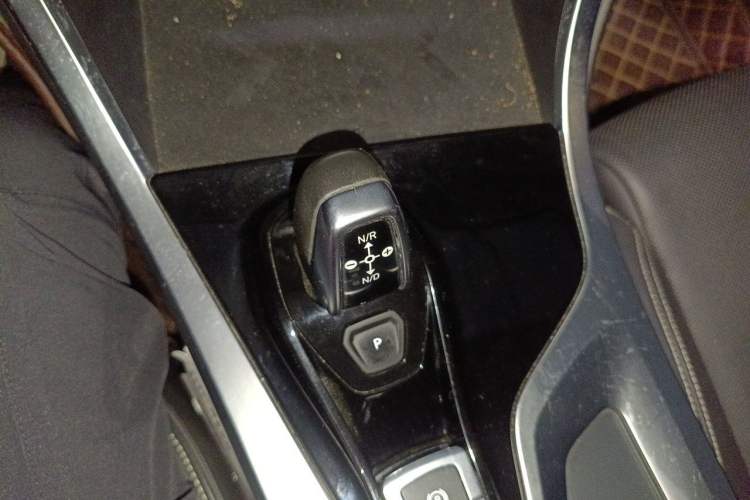 Used Lynk & Co 01 2019 2.0T Two-Wheel-Drive Pro Version China V Standard Gear Lever