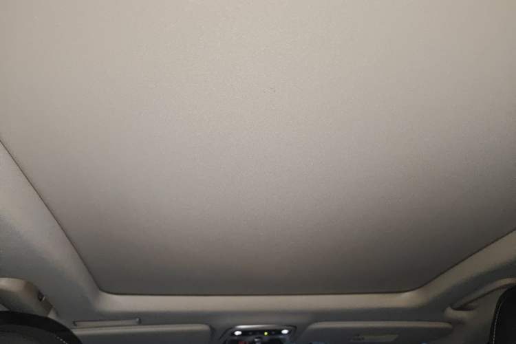 Used Lynk & Co 01 2019 2.0T Two-Wheel-Drive Pro Version China VI Standard Headliner