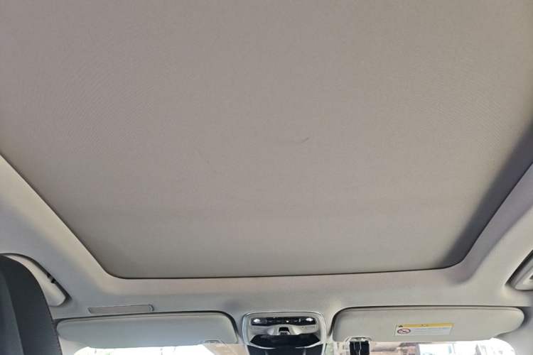 Used Lynk & Co 01 2019 2.0T Four-Wheel Drive Genie Pro Version China VI Standard Headliner