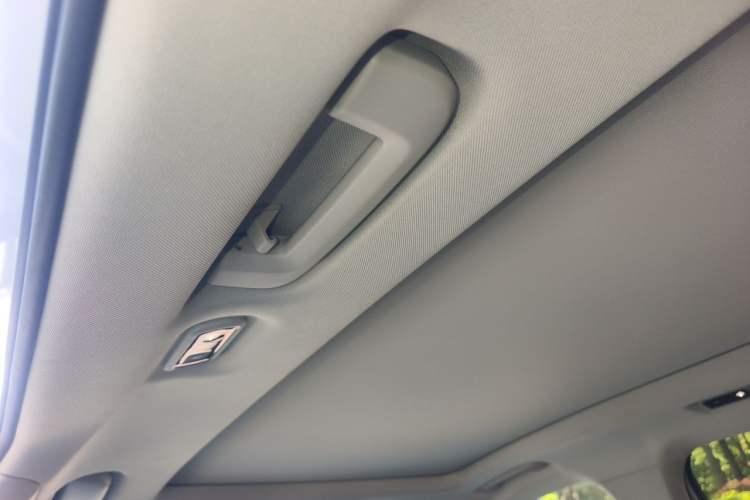 Used Lynk & Co 01 2019 2.0T Two-Wheel-Drive Pro Version China V Standard Headliner