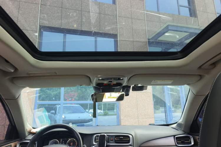 Used Lynk & Co 01 2019 2.0T Two-Wheel-Drive Pro Version China V Standard Headliner