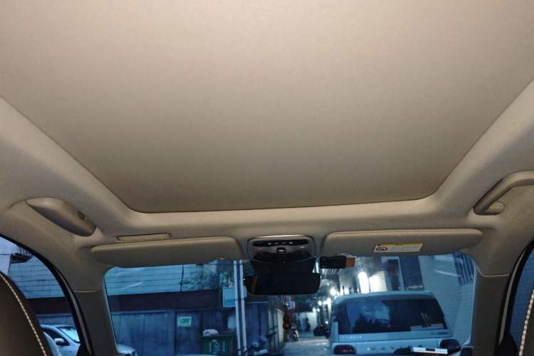 Used Lynk & Co 01 2019 2.0T Two-Wheel Drive Zhaopu Version China VI Standard Headliner
