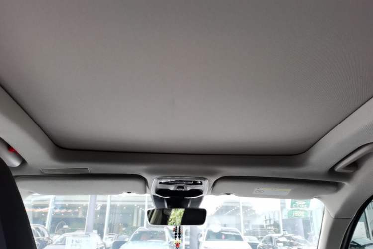 Used Lynk & Co 01 2019 2.0T Two-Wheel-Drive Pro Version China VI Standard Headliner