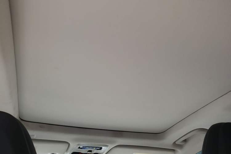 Used Lynk & Co 01 2019 2.0T Two-Wheel-Drive Pro Version China VI Standard Headliner