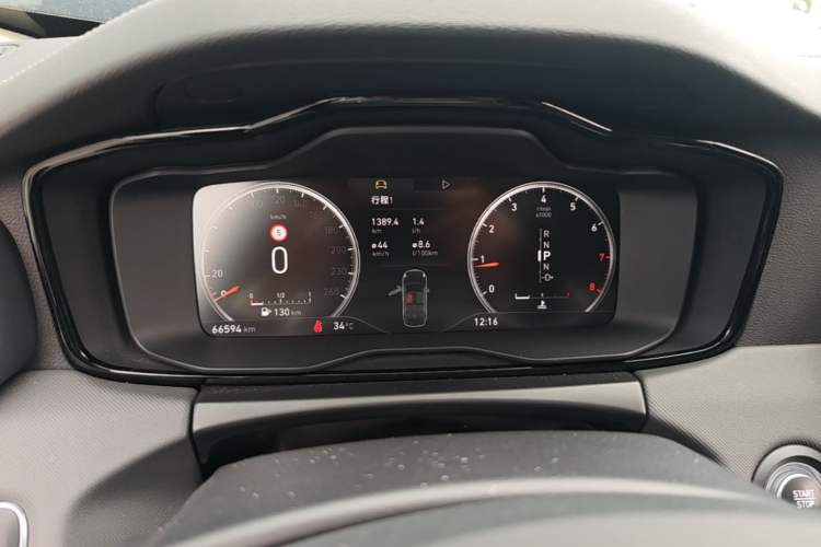 Used Lynk & Co 01 2019 2.0T Two-Wheel-Drive Pro Version China VI Standard Instrument Cluster