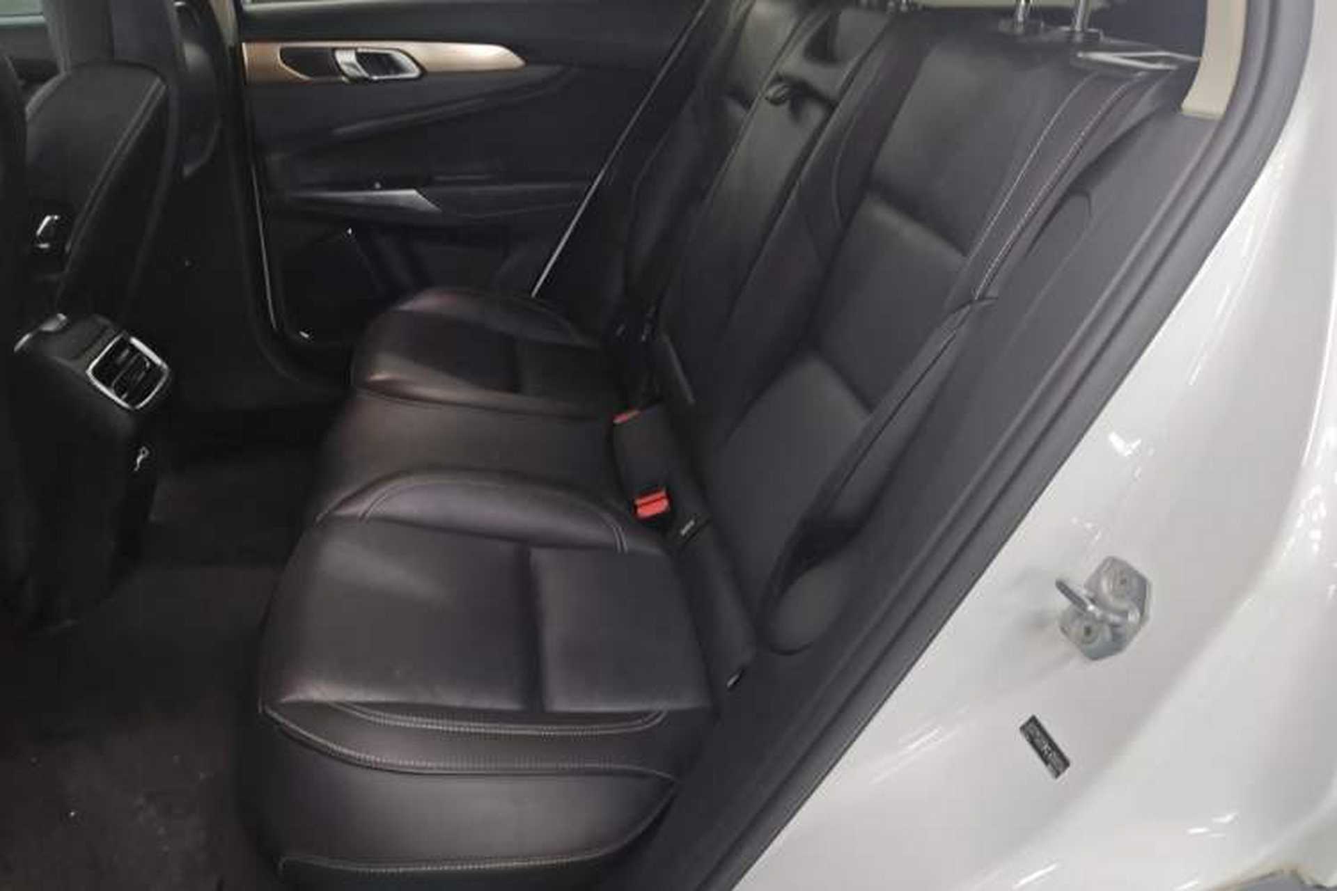 Used Lynk & Co 01 2019 2.0T Two-Wheel-Drive Pro Version China VI Standard Interior 4