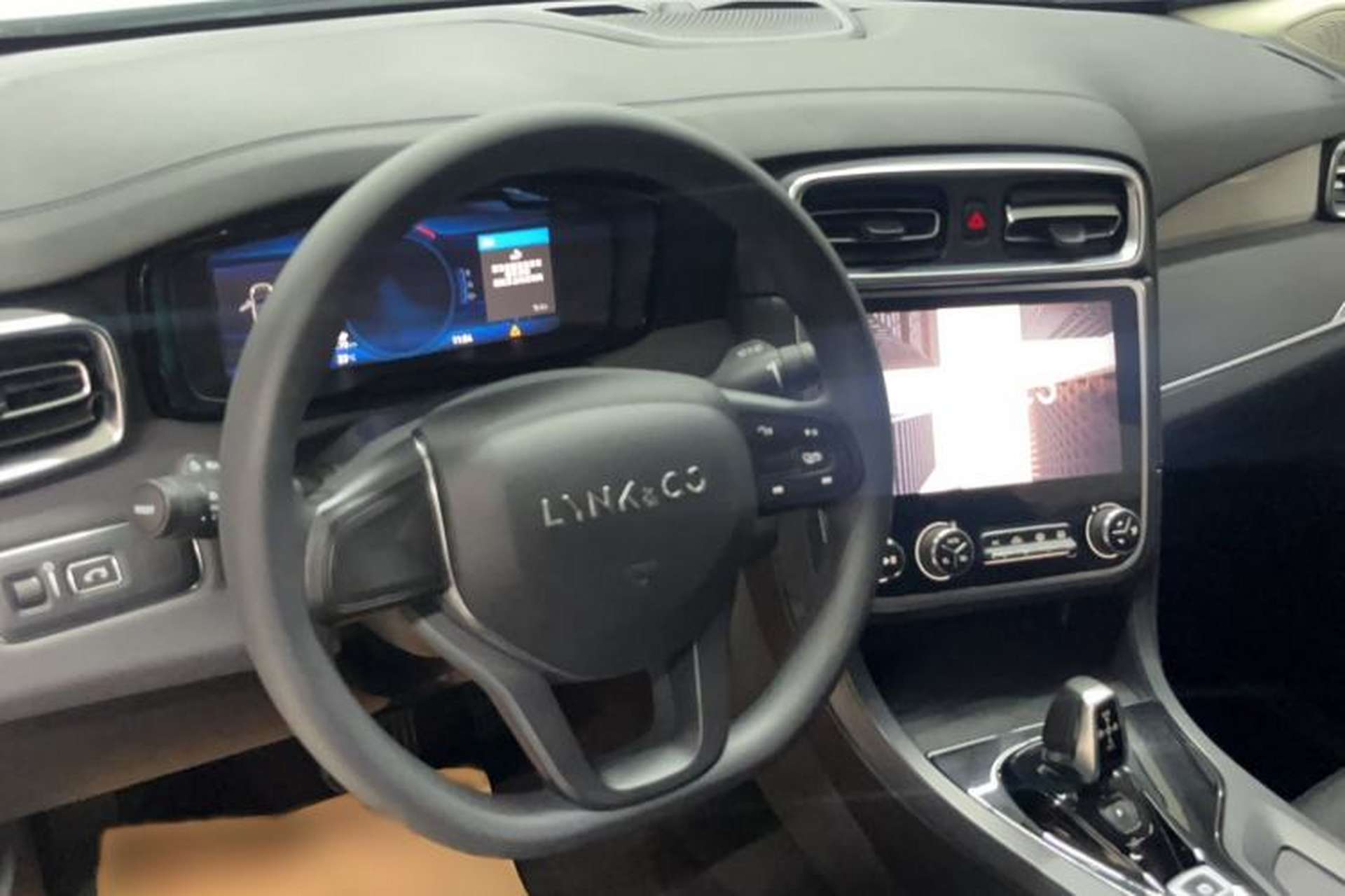 Used Lynk & Co 01 2019 2.0T Two-Wheel Drive Pure Version China VI Standard Interior 5