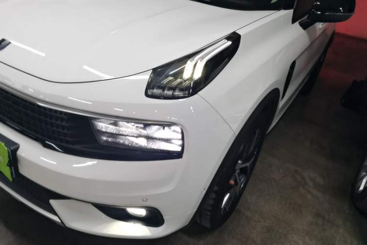 Used Lynk & Co 01 2019 2.0T Four-Wheel Drive Genie Pro Version China V Emission Standard Left Front Headlight