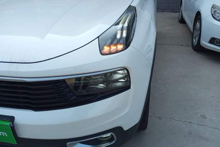 Used Lynk & Co 01 2019 2.0T Two-Wheel-Drive Pro Version China VI Standard Left Front Headlight