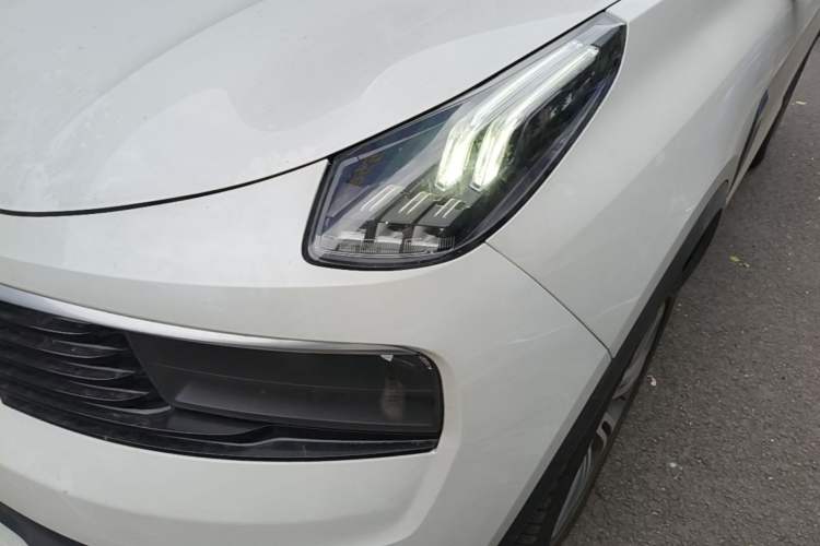 Used Lynk & Co 01 2019 2.0T Two-Wheel-Drive Pro Version China VI Standard Left Front Headlight