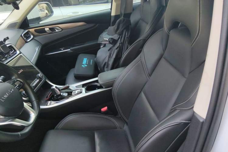 Used Lynk & Co 01 2019 2.0T Two-Wheel-Drive Pro Version China VI Standard Left Front Seat