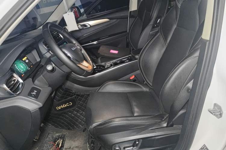 Used Lynk & Co 01 2019 2.0T Two-Wheel-Drive Pro Version China VI Standard Left Front Seat
