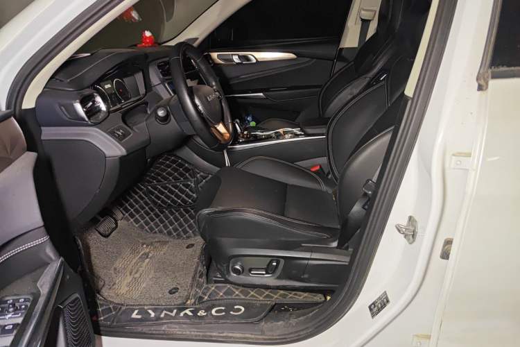 Used Lynk & Co 01 2019 2.0T Two-Wheel-Drive Pro Version China VI Standard Left Front Seat