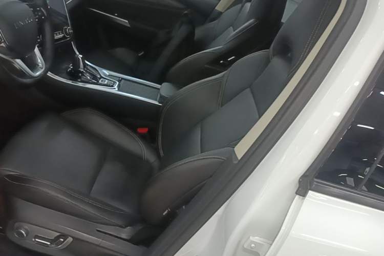 Used Lynk & Co 01 2019 2.0T Two-Wheel-Drive Pro Version China VI Standard Left Front Seat