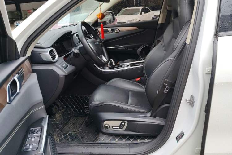 Used Lynk & Co 01 2019 2.0T Two-Wheel-Drive Pro Version China VI Standard Left Front Seat