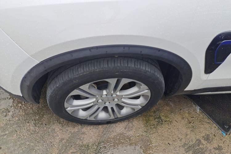 Used Lynk & Co 01 2019 2.0T Two-Wheel-Drive Pro Version China VI Standard Left Front Wheel Hub