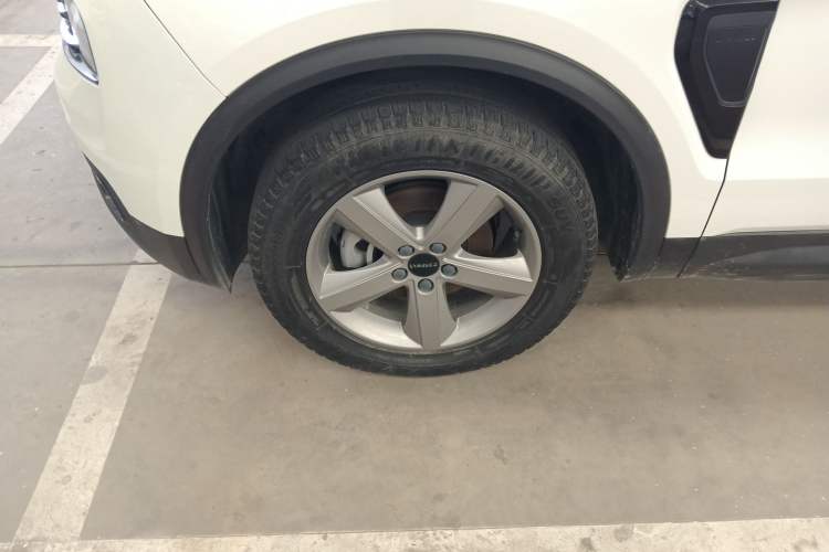 Used Lynk & Co 01 2019 2.0T Two-Wheel Drive Pure Version China VI Standard Left Front Wheel Hub