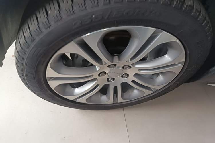 Used Lynk & Co 01 2019 2.0T Two-Wheel-Drive Pro Version China VI Standard Left Front Wheel Hub