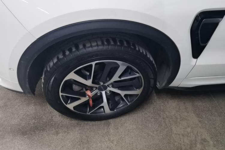 Used Lynk & Co 01 2019 2.0T Four-Wheel Drive Genie Pro Version China V Emission Standard Left Front Wheel Hub