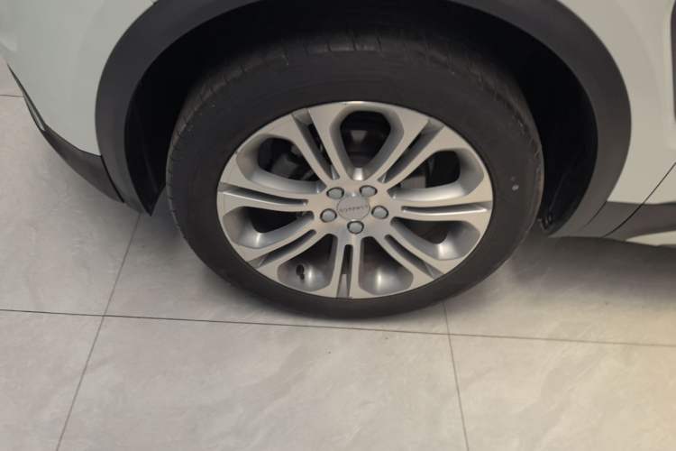 Used Lynk & Co 01 2019 2.0T Two-Wheel-Drive Pro Version China VI Standard Left Front Wheel Hub