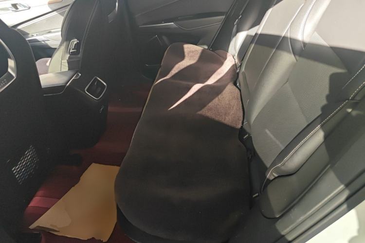 Used Lynk & Co 01 2019 2.0T Two-Wheel-Drive Pro Version China VI Standard Left Rear Seat