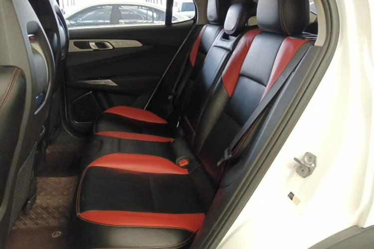 Used Lynk & Co 01 2019 2.0T Two-Wheel Drive Pure Version China VI Standard Left Rear Seat