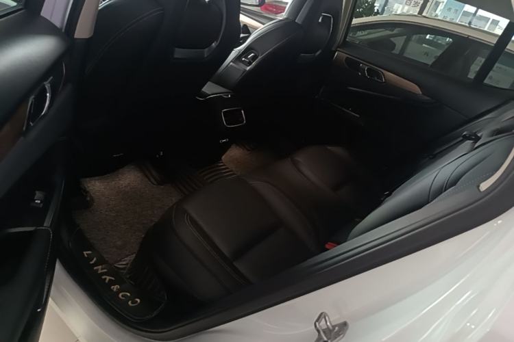 Used Lynk & Co 01 2019 2.0T Two-Wheel-Drive Pro Version China VI Standard Left Rear Seat