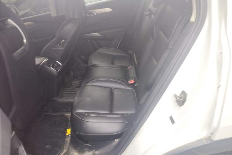 Used Lynk & Co 01 2019 2.0T Two-Wheel-Drive Pro Version China VI Standard Left Rear Seat