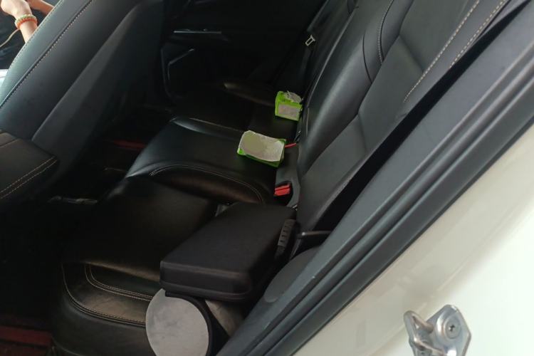 Used Lynk & Co 01 2019 2.0T Two-Wheel-Drive Pro Version China V Standard Left Rear Seat