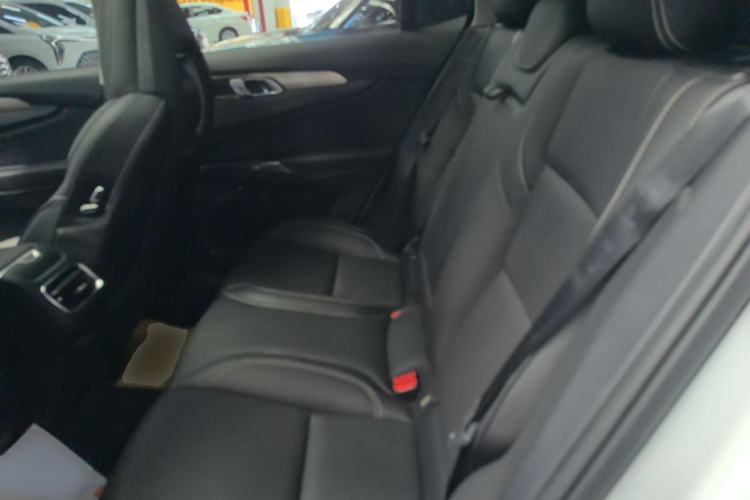 Used Lynk & Co 01 2019 2.0T Two-Wheel-Drive Pro Version China VI Standard Left Rear Seat