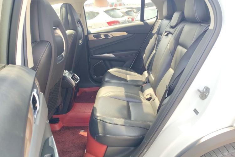 Used Lynk & Co 01 2019 2.0T Two-Wheel-Drive Pro Version China VI Standard Left Rear Seat