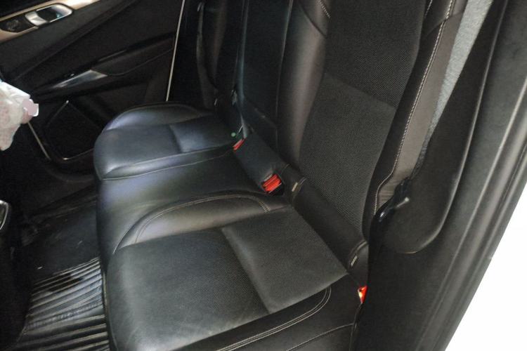 Used Lynk & Co 01 2019 2.0T Two-Wheel-Drive Pro Version China VI Standard Left Rear Seat