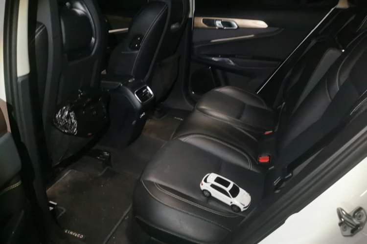 Used Lynk & Co 01 2019 2.0T Two-Wheel-Drive Pro Version China VI Standard Left Rear Seat