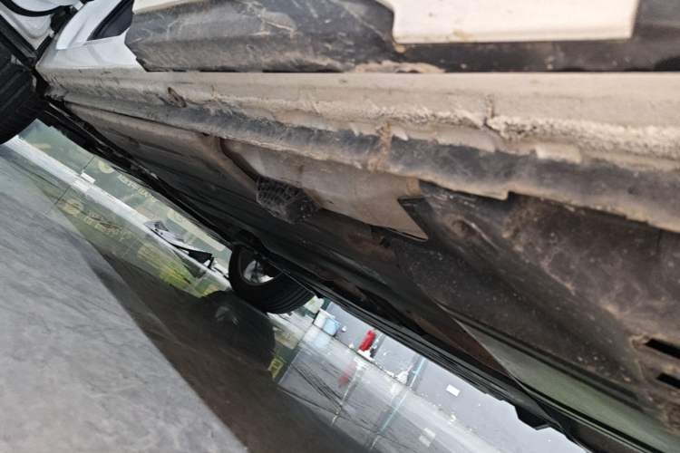 Used Lynk & Co 01 2019 2.0T Two-Wheel-Drive Pro Version China VI Standard Left Side Sill
