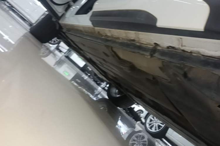Used Lynk & Co 01 2019 2.0T Two-Wheel-Drive Pro Version China VI Standard Left Side Sill