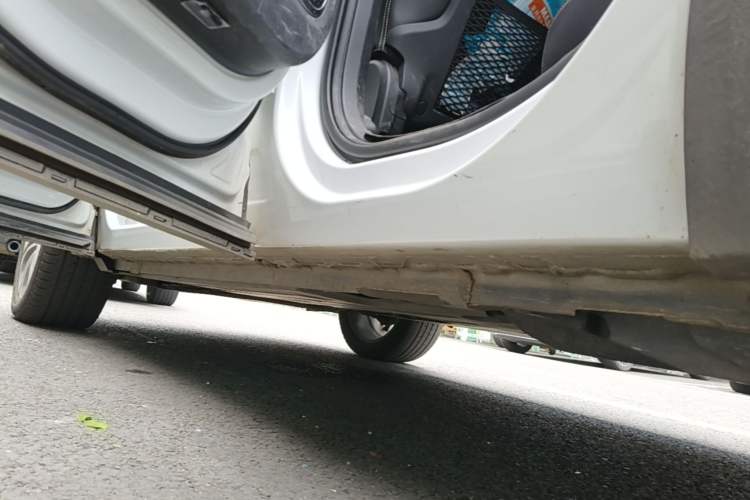 Used Lynk & Co 01 2019 2.0T Two-Wheel-Drive Pro Version China VI Standard Left Side Sill