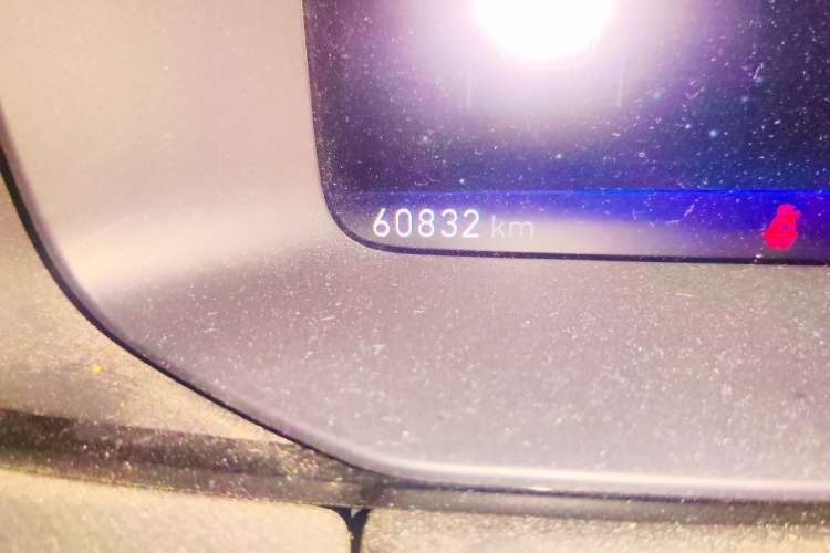 Used Lynk & Co 01 2019 2.0T Two-Wheel-Drive Pro Version China V Standard Odometer Close Up
