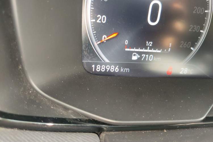 Used Lynk & Co 01 2019 2.0T Two-Wheel-Drive Pro Version China VI Standard Odometer Close Up