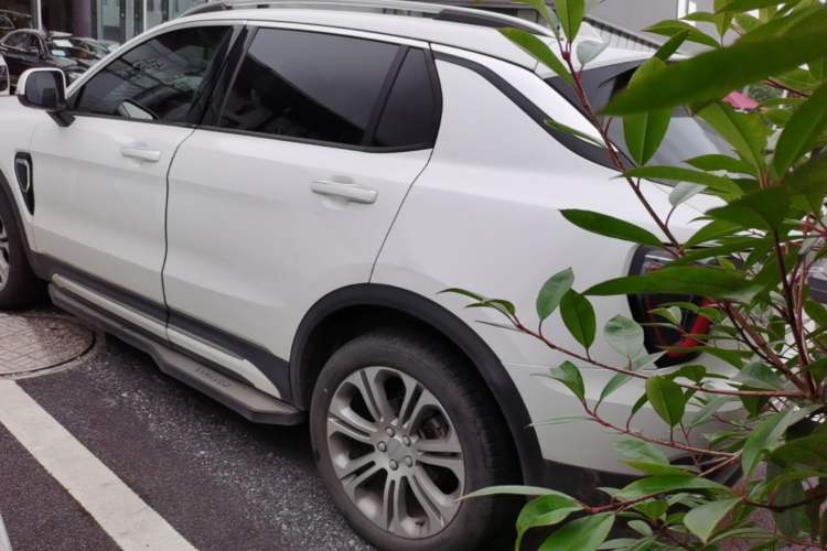 Used Lynk & Co 01 2019 2.0T Two-Wheel-Drive Pro Version China VI Standard Rear Left 45 Deg