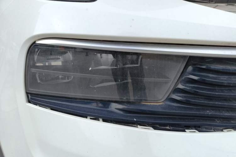 Used Lynk & Co 01 2019 2.0T Two-Wheel-Drive Version China VI Standard Right Front Headlight